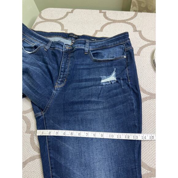 Judy Blue Slim Fit Distressed Mid Rise Blue Jeans, Size 24W, Jb82104dk-pl - Picture 6 of 12